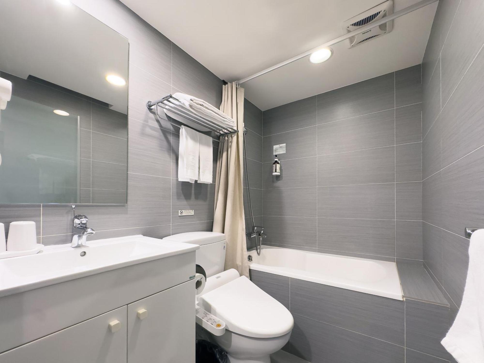 Lumos Inn Taipei Bagian luar foto