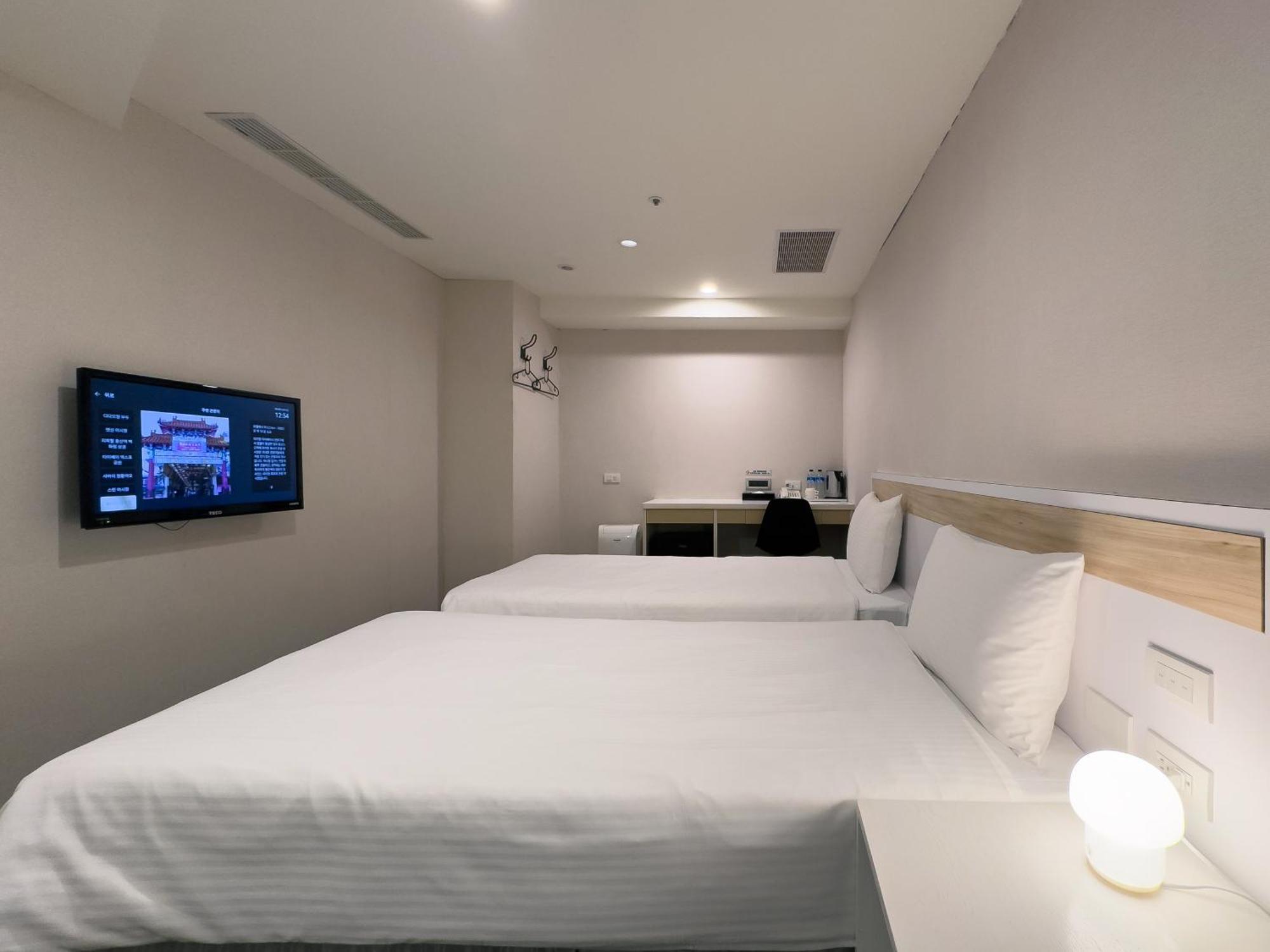 Lumos Inn Taipei Bagian luar foto