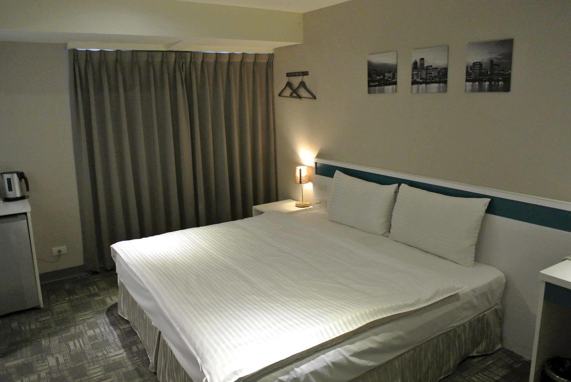 Lumos Inn Taipei Bagian luar foto